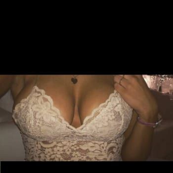 Djazira - Sexkontakte in Wassenberg Profil von Djazira, 22 Jahre, Sexkontakte in Wassenberg (Nordrhein-Westfalen)
